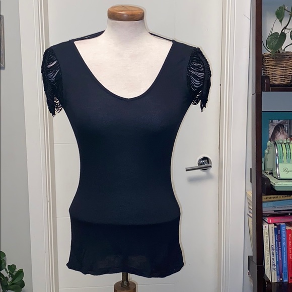 Black Fringed Shoulder t shirt - Picture 1 of 5
